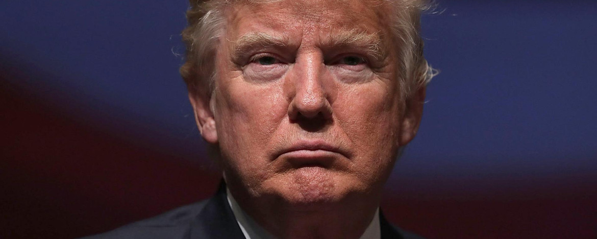 Trump iPhone kullanma konusunda ısrarlı