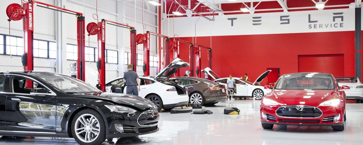 Tesla, İstanbul'da servis müdürü arıyor