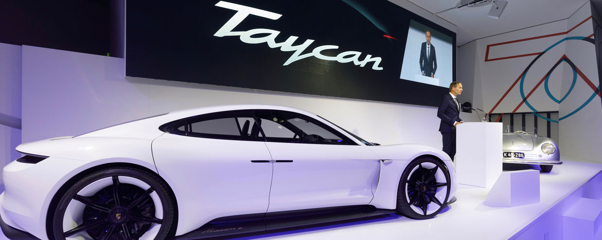 Porsche'tan Tesla'ya yanıt: Taycan