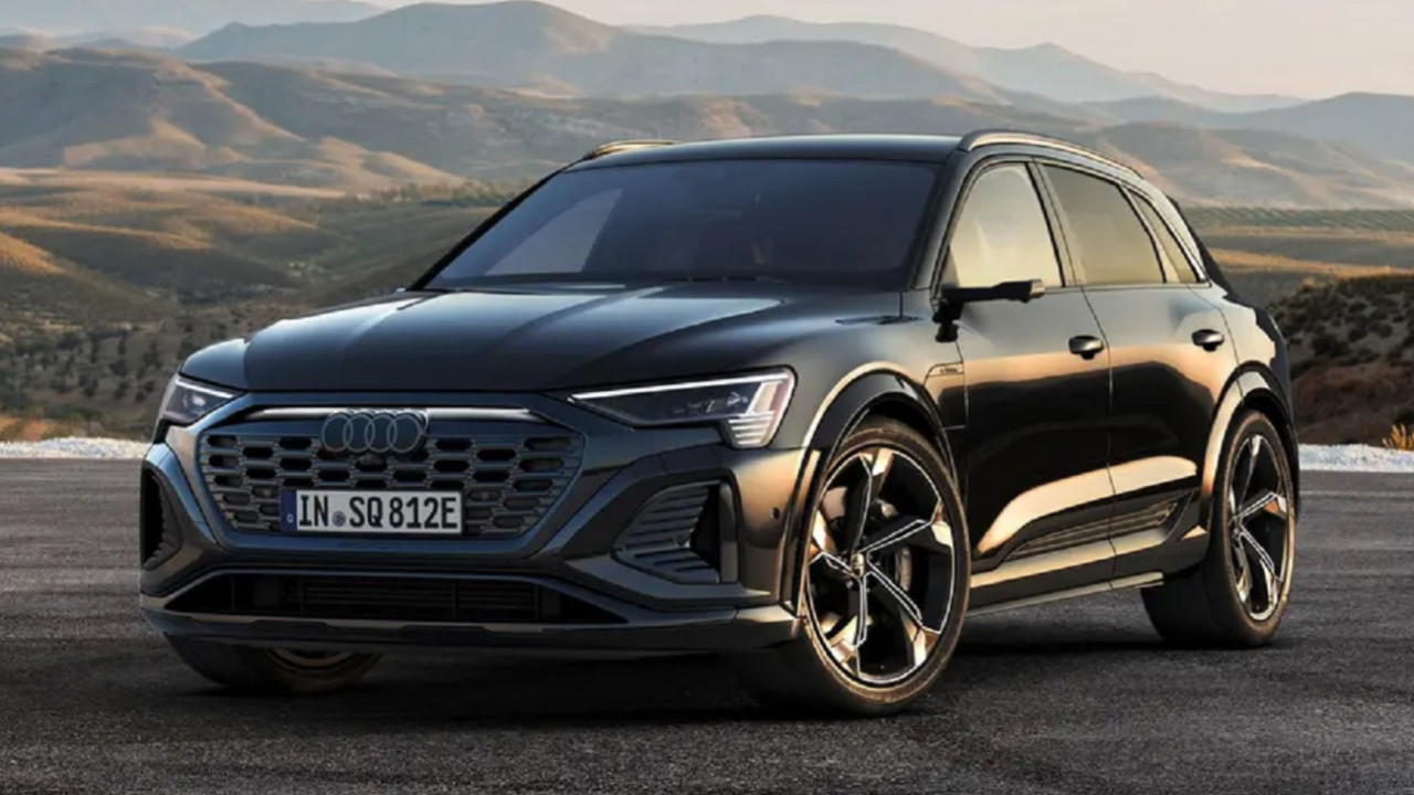 Audi'nin yeni elektrikli SUV'u 2025 Audi Q8 etron tanıtıldı!