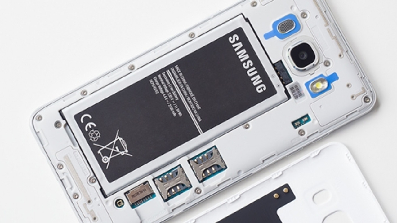 Память самсунг j5. Samsung j5 2016 батарея. Samsung Galaxy j5 аккумулятор. Samsung Galaxy j5 2016 АКБ. Samsung j5 6 2016.