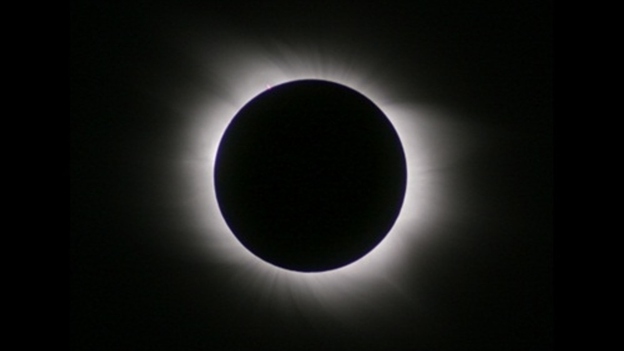 Солнечное затмение 8 апреля 2024 года астрология. Кольцевое солнечное затмение. Магия затмения.