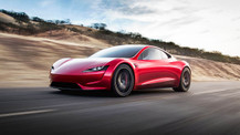 Yeni Tesla Roadster kapılarının açılışıyla şaşırtıyor