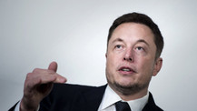 Elon Musk, 'Mars'a nükleer bomba atma' fikrinden döndü