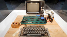 Apple geliştirdiği ilk bilgisayarı rekor fiyata sattı!