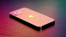 Apple, iPhone cihazları şarjsız sattığı için kullanıcılara 1000 dolar tazminat ödeyecek!