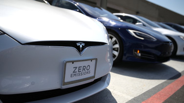 Tesla 3 bin çalışanını işten çıkaracak!
