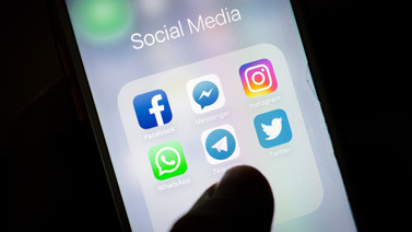 Instagram ve Facebook neden çöktü?