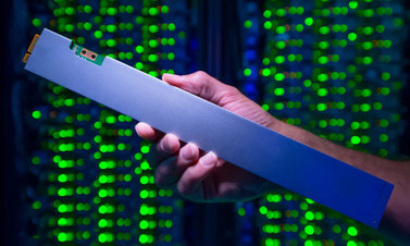 Intel'den cetvel gibi SSD