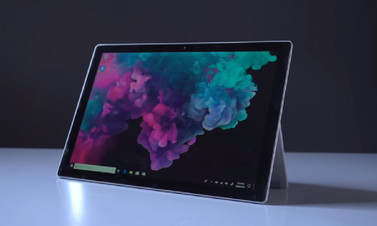 Microsoft Surface Pro 6 yüzünü gösterdi