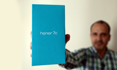 Uygun fiyatlı Honor 7c kutudan çıkıyor!