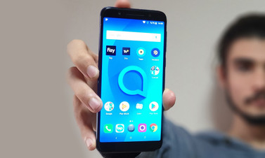 Alcatel 3 cep telefonunu inceliyoruz (Video)