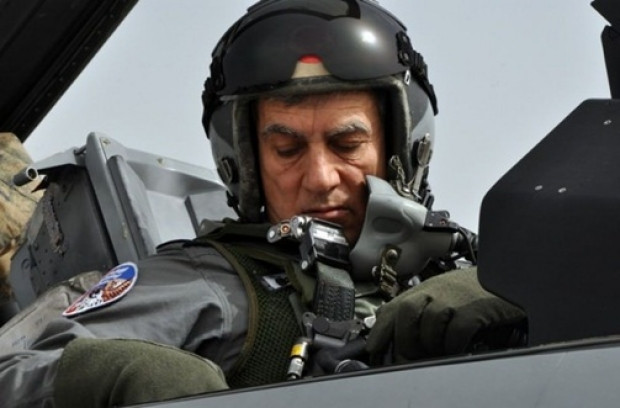 Orgeneral Akın Öztürk, F-16 Süleyman Şah'ı denetledi - Resim: 1