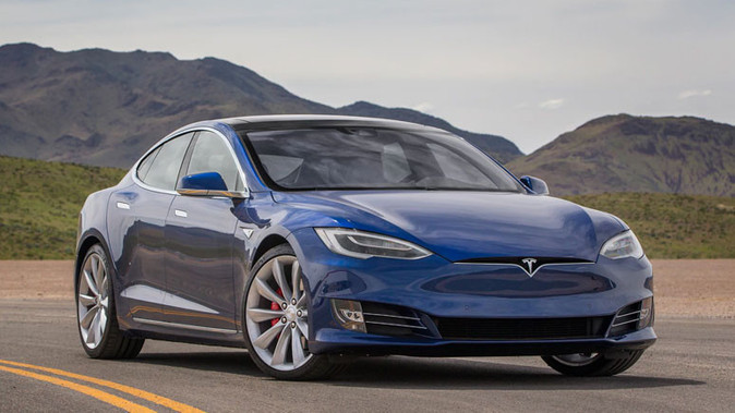 Tesla 123 bin aracı geri çağırdı - Resim : 1