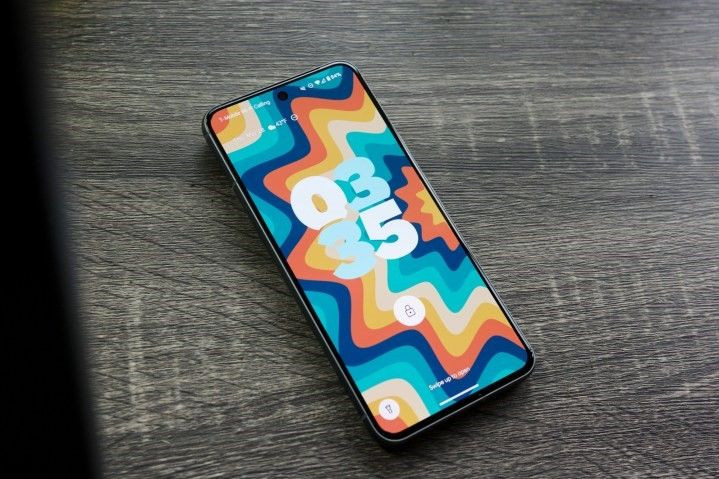 Android kullanıcıları bu telefonun peşinde, resmen iPhone'un tek rakibi - Resim: 1