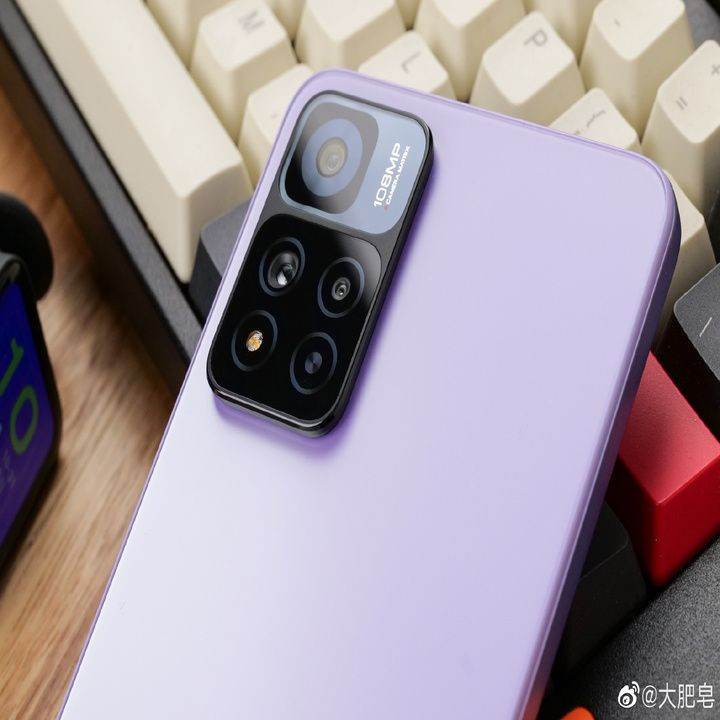 Tepside Redmi Note 11 Pro+ var! Hem de en ince ayrıntısına kadar! [Video] - Resim: 1