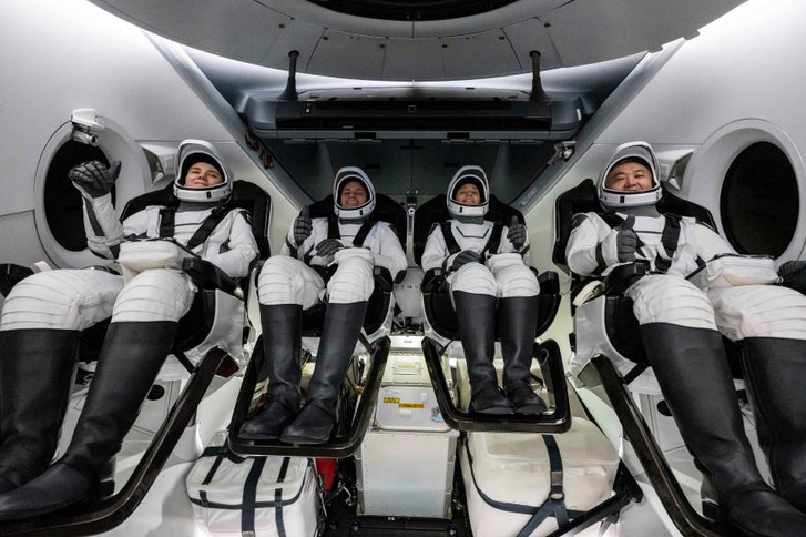 SpaceX'in Crew-5 misyonu, uzayda beş ay kaldıktan sonra Dünya'ya dönüyor - Resim : 1