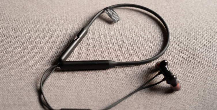 OnePlus yeni kulaklıklarını piyasaya sürdü! - Resim : 1