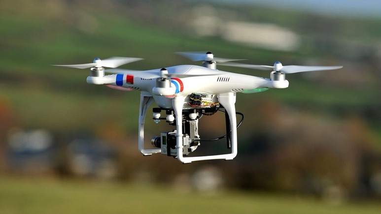 Türk öğrenciler atıklardan drone ürettiler!