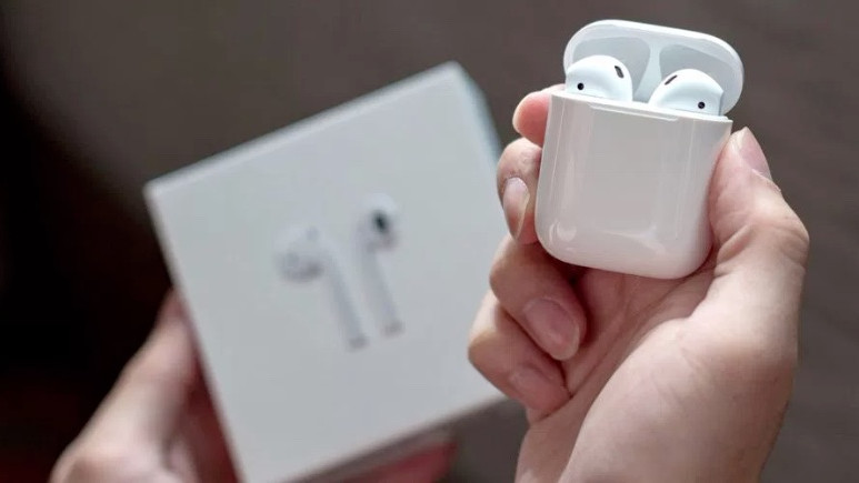Yeni AirPods geliyor!