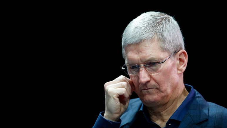 Apple'da yaprak dökümü başladı!