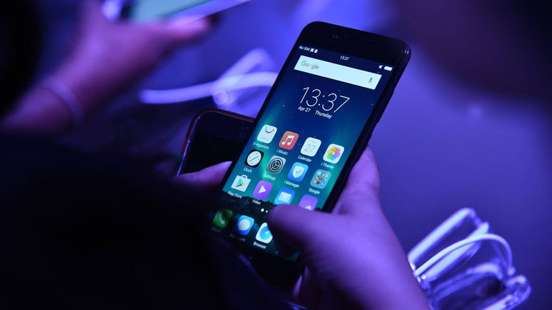 Samsung çok çalıştı ancak bu özellik ilk Çinli firmadan geliyor!
