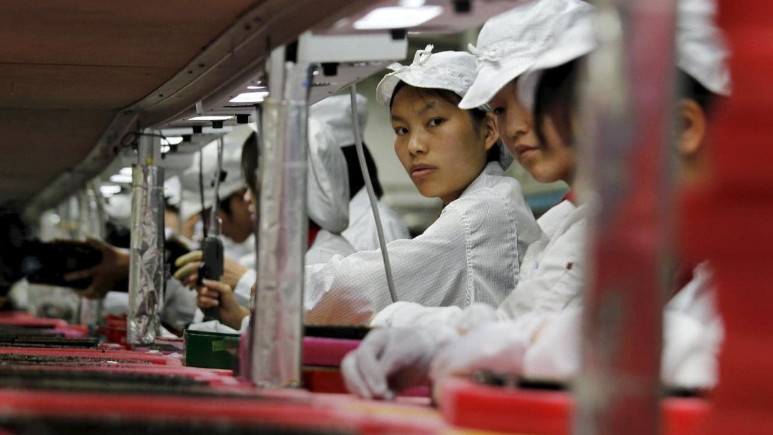 iPhone'un üretildiği Foxconn fabrikasında bir işçi intihar etti