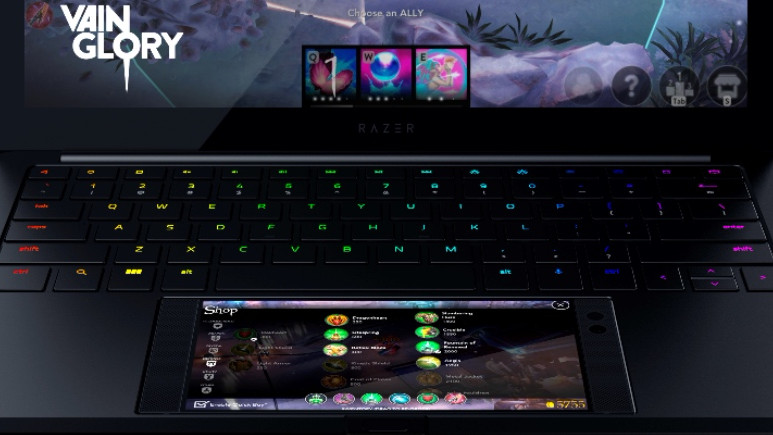 Razer, telefon ile laptop'ı birleştirdi!