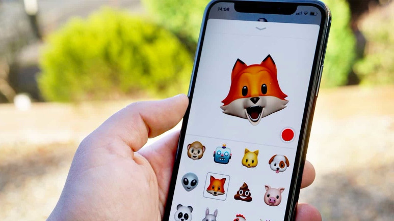 Tim Cook’un mezuniyet konuşmasını Animoji ile duyurdu!