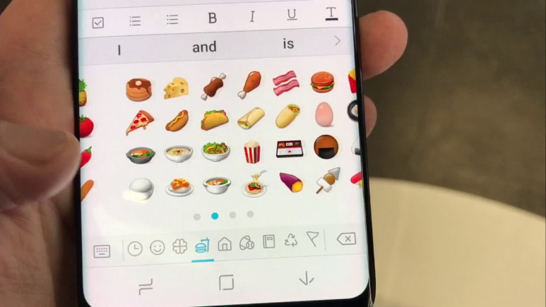 Samsung, Emojileri düzeltti!