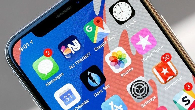 Apple, telefon pazarında liderliği eline aldı!