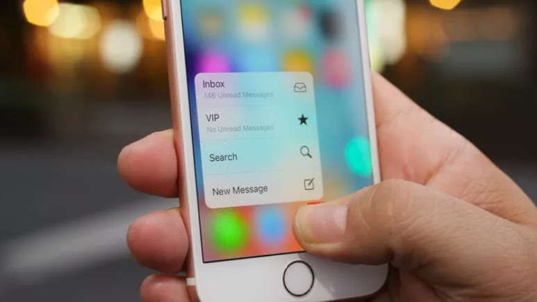 Batarya değişimi iPhone'u hızlandırıyor! (Video)