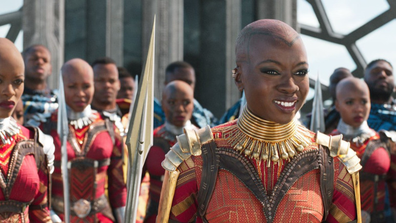 Black Panther Avengers ve Dark Knight'ı geride bıraktı!