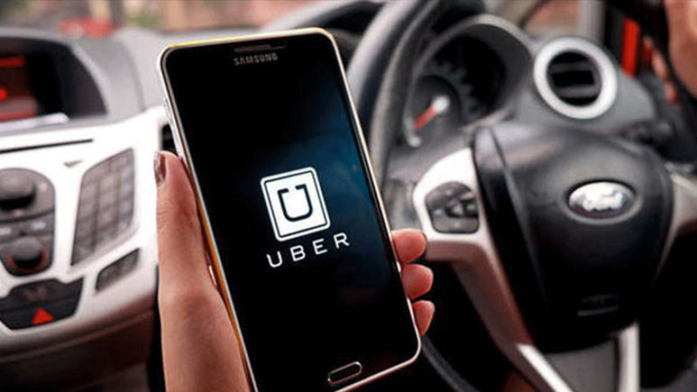 Uber aracına silahlı saldırı düzenlendi