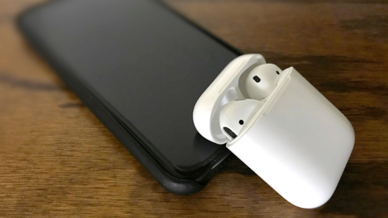 AirPods 2 bekleyenlere kötü haber!
