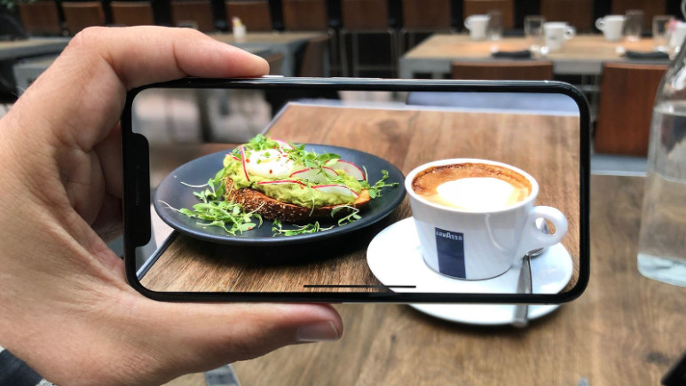 Apple üç kameralı iPhone mu geliştiriyor?