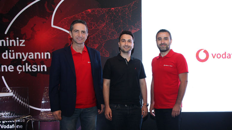 Vodafone yerli girişimleri Vitrin ile destekleyecek