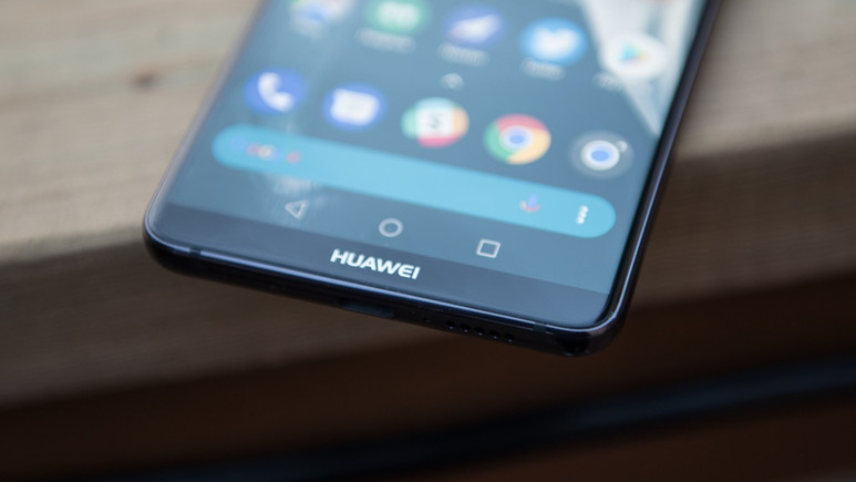 Huawei Mate 20 kendisini gösterdi!