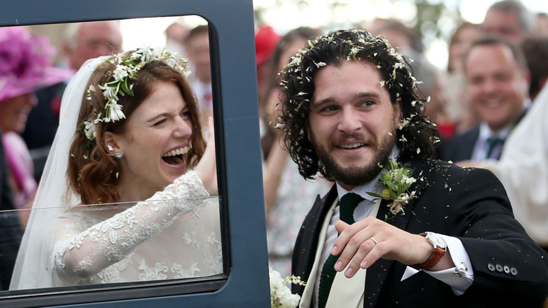 Game of Thrones'un sevilen çifti sonunda evlendi!