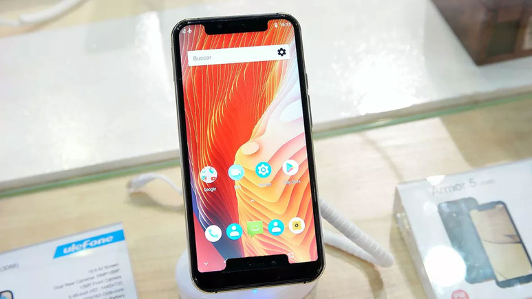 Google Android telefonlara çentik düzenlemesi getiriyor
