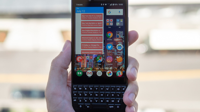 BlackBerry'den KEY2 LE!