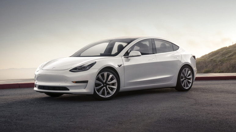 Ucuz Tesla aracı yolda!