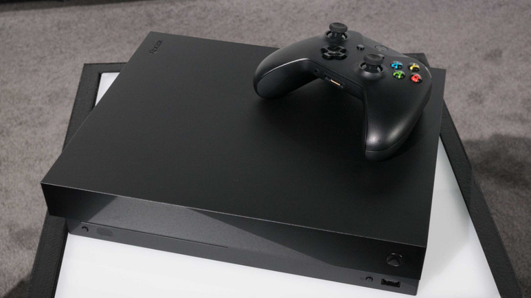 Xbox One fiyatları aldı başını gitti!