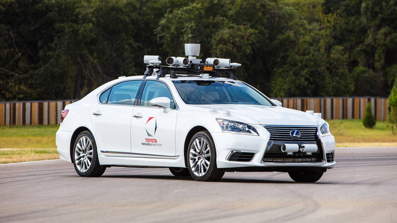 Toyota'dan Uber'e otonom sürüş yatırımı