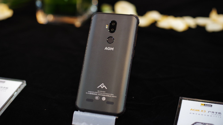 Dünyanın en sağlam telefonu: AGM X3!