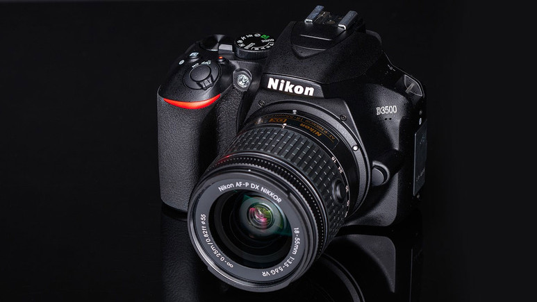 Ucuzladı ve hafifledi: Nikon D3500