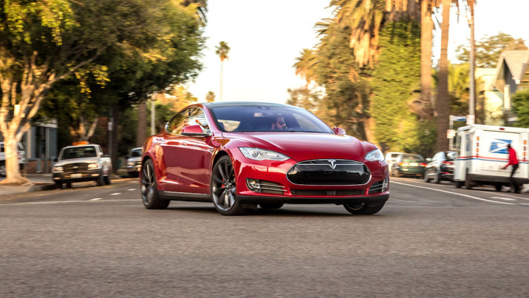 Tesla Model S'i saniyeler içerisinde çaldılar!