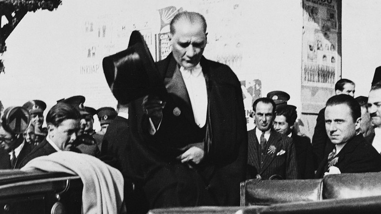 Bulut uygulamasından 10 Kasım’a özel arşiv!