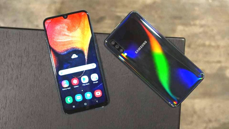 Galaxy A50 ve A30 Türkiye fiyatı belli oldu!