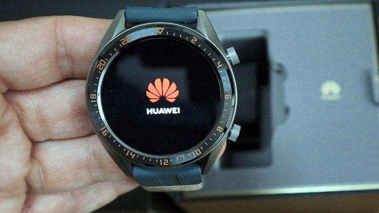Huawei Watch GT Active kutudan çıkıyor (video)
